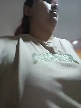 Snapshot of AliceScoot_ chatting on 21, 5, 2026 AliceScoot online show from 21, 5, 2026