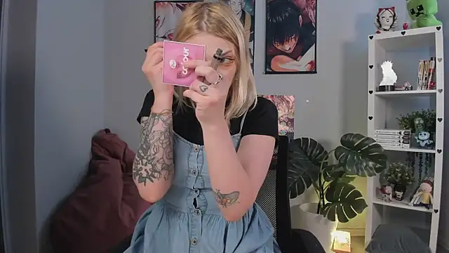 Snapshot of avatarweek chatting on 12, 4, 2026 avatarweek online show from 12, 4, 2026