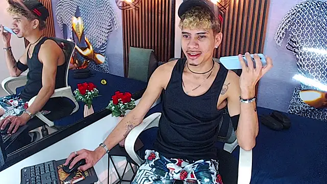 Snapshot of Skinny_cute_Alyer chatting on 28, 5, 2026 Skinny cute Alyer online show from 28, 5, 2026