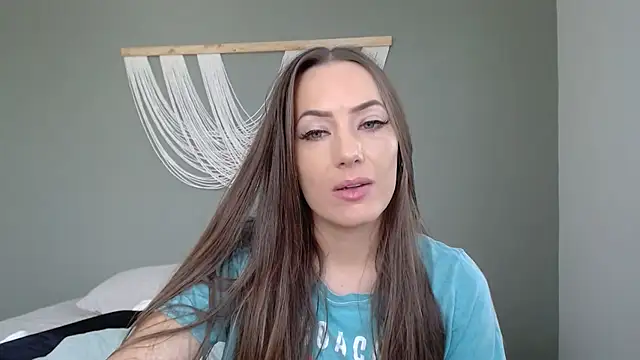 Snapshot of sireneyesonly chatting on 10, 4, 2026 sireneyesonly online show from 10, 4, 2026