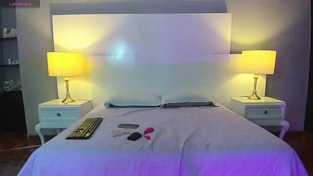 Snapshot of Aliss_Taylor1 chatting on 14, 4, 2026 Aliss Taylor1 online show from 14, 4, 2026