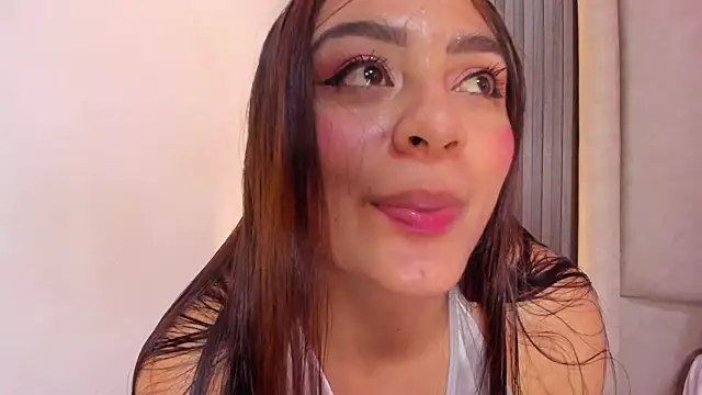 Snapshot of MilyClem chatting on 28, 5, 2026 MilyClem online show from 28, 5, 2026