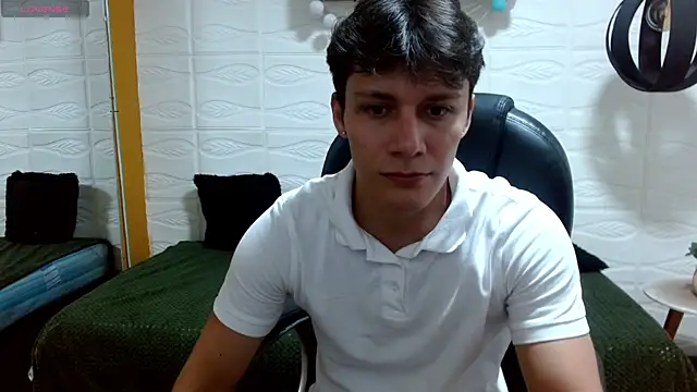 Snapshot of Zayn_clausen chatting on 20, 5, 2026 Zayn clausen online show from 20, 5, 2026