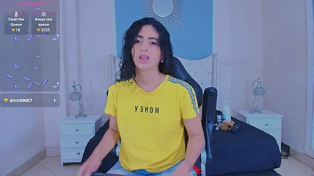 Snapshot of elizabeth_santos1 chatting on 13, 4, 2026 elizabeth santos1 online show from 13, 4, 2026