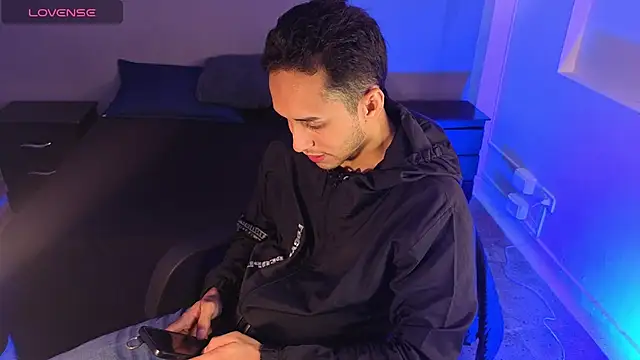 Snapshot of Zack_isback chatting on 17, 4, 2026 Zack isback online show from 17, 4, 2026
