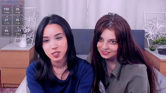 Snapshot of ReynaGrinvalsky chatting on 23, 4, 2026 ReynaGrinvalsky online show from 23, 4, 2026