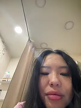 Snapshot of ikirkira chatting on 18, 5, 2026 ikirkira online show from 18, 5, 2026