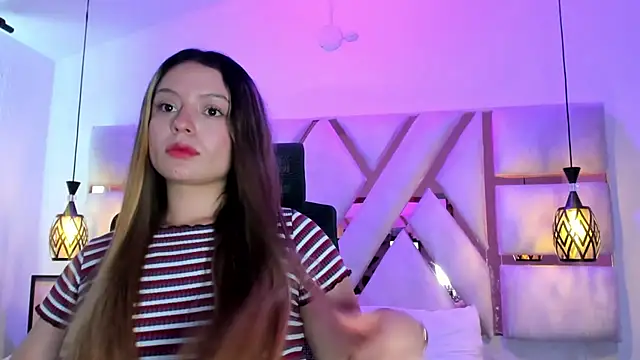 Snapshot of giigii_hadidd chatting on 22, 4, 2026 giigii hadidd online show from 22, 4, 2026