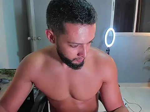 Snapshot of Juan_Calix chatting on 13, 4, 2026 Juan Calix online show from 13, 4, 2026