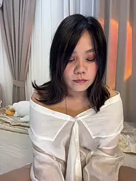 Snapshot of Feifei123521 chatting on 12, 4, 2026 Feifei123521 online show from 12, 4, 2026