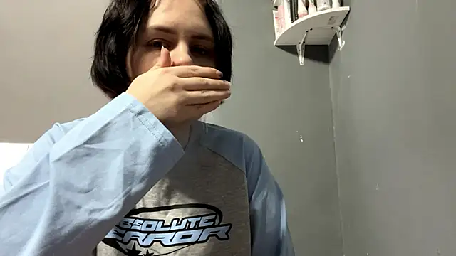 Snapshot of Hissokai chatting on 10, 4, 2026 Hissokai online show from 10, 4, 2026