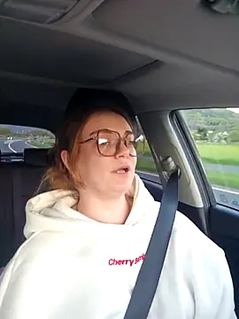 AliceLiddle  online show from 19, 4, 2026