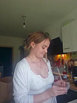 AliceLiddle  online show from 23, 4, 2026