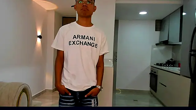 Snapshot of Luxury_pleasure_2 chatting on 20, 5, 2026 Luxury pleasure 2 online show from 20, 5, 2026