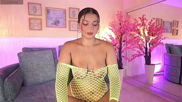 Snapshot of BrianaLane chatting on 30, 6, 2026 BrianaLane online show from 30, 6, 2026