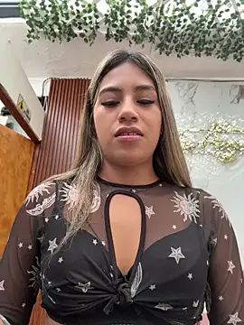 Snapshot of Kimmiebellarie chatting on 3, 6, 2026 Kimmiebellarie online show from 3, 6, 2026
