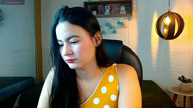 Snapshot of rosaleia_ chatting on 26, 5, 2026 rosaleia online show from 26, 5, 2026