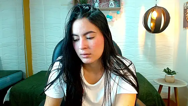 Snapshot of rosaleia_ chatting on 27, 5, 2026 rosaleia online show from 27, 5, 2026