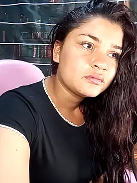 Snapshot of Sienna_Fox69 chatting on 11, 4, 2026 Sienna Fox69 online show from 11, 4, 2026