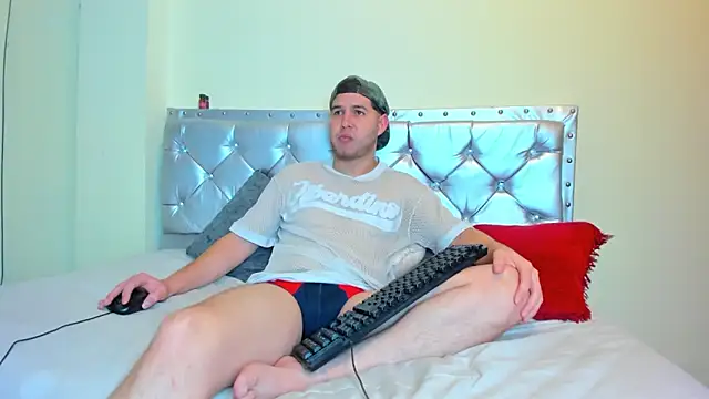 Snapshot of matthew_gill chatting on 14, 4, 2026 matthew gill online show from 14, 4, 2026