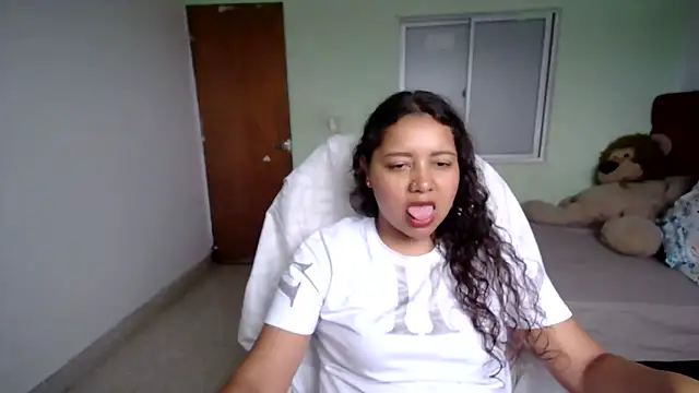 Snapshot of Ninibella chatting on 11, 5, 2026 Ninibella online show from 11, 5, 2026