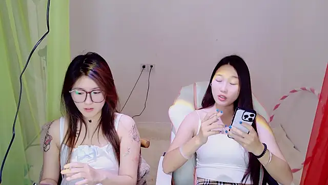 Snapshot of Xiongchumo1120 chatting on 12, 5, 2026 Xiongchumo1120 online show from 12, 5, 2026