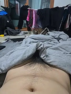 Snapshot of uju8251 chatting on 12, 4, 2026 uju8251 online show from 12, 4, 2026