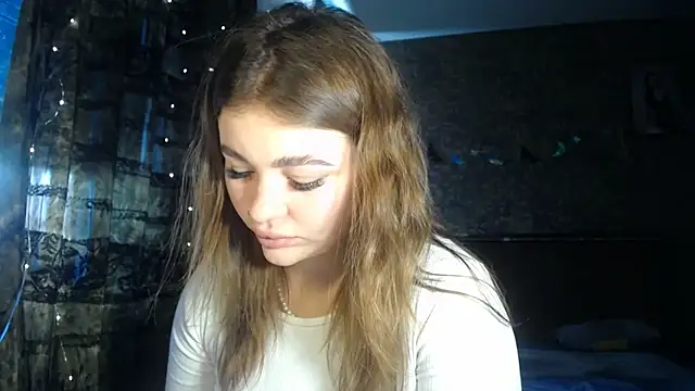 Snapshot of Lola77__ chatting on 2, 6, 2026 Lola77 online show from 2, 6, 2026