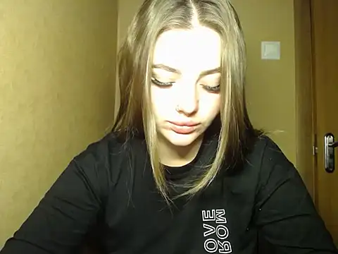 Snapshot of Lola77__ chatting on 30, 7, 2026 Lola77 online show from 30, 7, 2026
