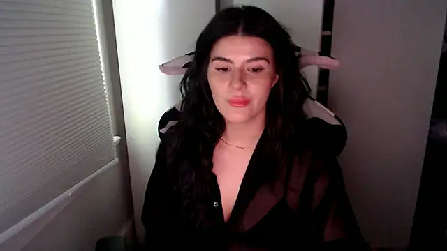Snapshot of cassiealvarez chatting on 1, 5, 2026 cassiealvarez online show from 1, 5, 2026