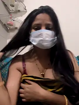 Snapshot of filmycoupleash1 chatting on 14, 4, 2026 filmycoupleash1 online show from 14, 4, 2026