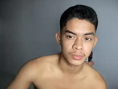 Snapshot of yourhotasian_jhonpol16 chatting on 25, 4, 2026 yourhotasian jhonpol16 online show from 25, 4, 2026