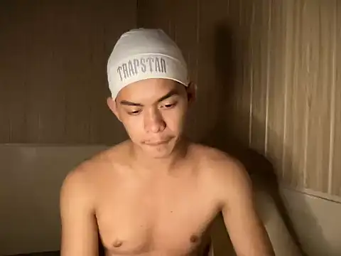 Snapshot of yourhotasian_jhonpol16 chatting on 8, 7, 2026 yourhotasian jhonpol16 online show from 8, 7, 2026