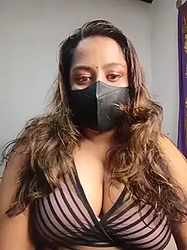 Suger Lips 99 online show from 17, 6, 2026