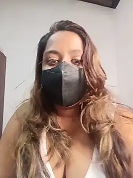 Suger Lips 99 online show from 18, 6, 2026
