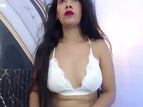 Snapshot of Vanessa_Lune chatting on 24, 4, 2026 Vanessa Lune online show from 24, 4, 2026