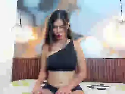 Snapshot of Vanessa_Lune chatting on 9, 5, 2026 Vanessa Lune online show from 9, 5, 2026