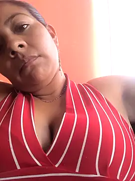 Snapshot of Tamaraxxx_hot chatting on 12, 4, 2026 Tamaraxxx hot online show from 12, 4, 2026