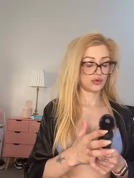 darkglitter26 online show from 10, 7, 2026