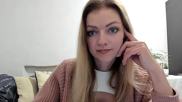 Snapshot of Severina7 chatting on 19, 4, 2026 Severina7 online show from 19, 4, 2026
