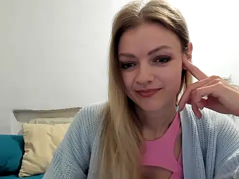 Snapshot of Severina7 chatting on 18, 5, 2026 Severina7 online show from 18, 5, 2026