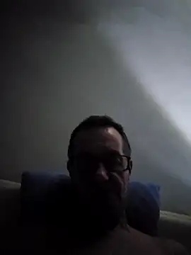 Snapshot of loulouferrari chatting on 27, 4, 2026 loulouferrari online show from 27, 4, 2026