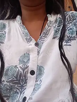 Snapshot of Miss_Divyaa chatting on 29, 5, 2026 Miss Divyaa online show from 29, 5, 2026