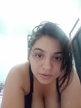 Snapshot of rosemilkbobs chatting on 1, 6, 2026 rosemilkbobs online show from 1, 6, 2026
