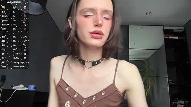 Snapshot of Niky_Long chatting on 24, 6, 2026 Niky Long online show from 24, 6, 2026