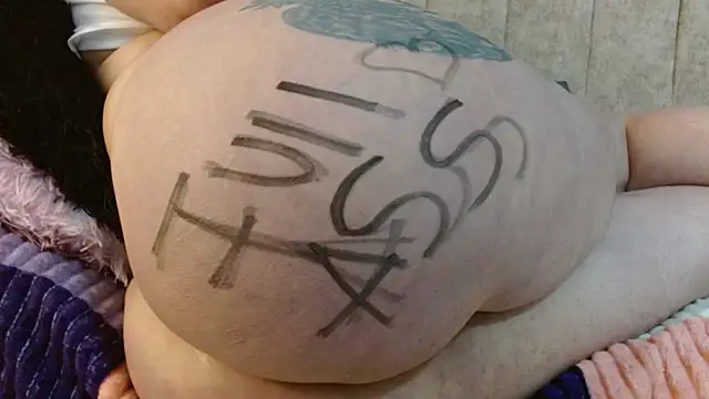 Melanie Slut nassty online show from 11, 5, 2026