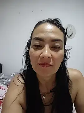 Snapshot of LuluDream chatting on 25, 6, 2026 LuluDream online show from 25, 6, 2026