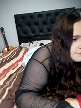 Snapshot of estrell4 chatting on 5, 6, 2026 estrell4 online show from 5, 6, 2026