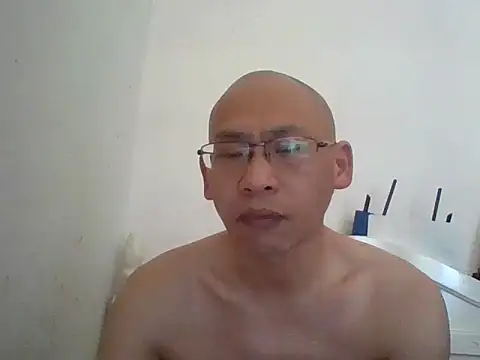 Snapshot of benly118 chatting on 30, 4, 2026 benly118 online show from 30, 4, 2026