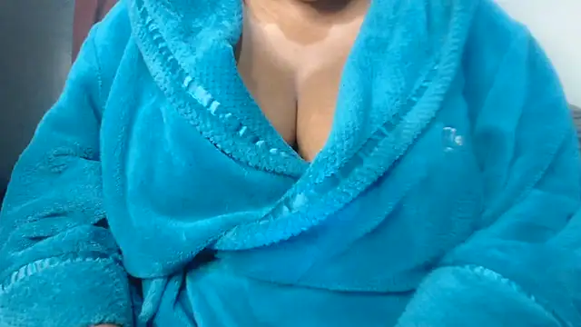 Snapshot of BustyNina41 chatting on 6, 7, 2026 BustyNina41 online show from 6, 7, 2026